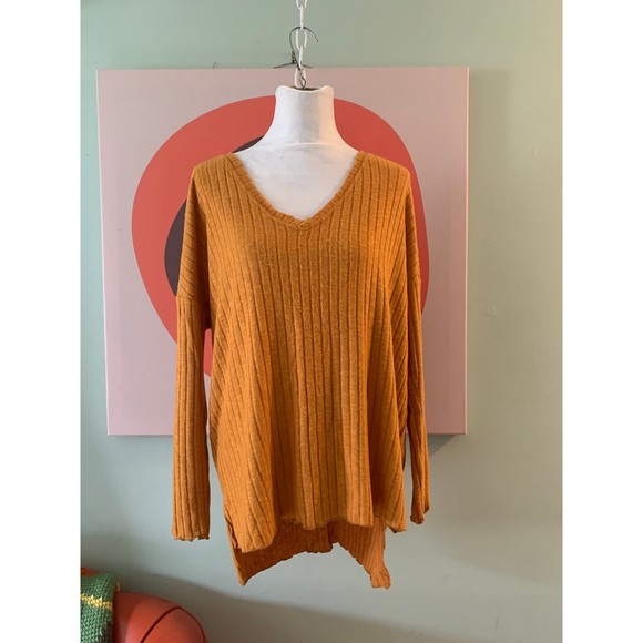 Urban Outfitters top - Picture 1 of 9